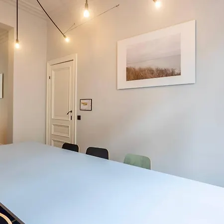 Francine * 奥斯滕德